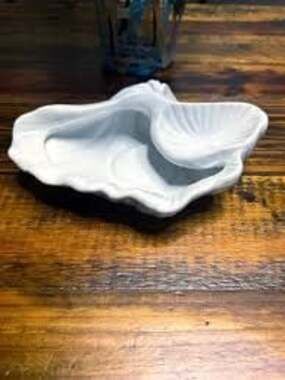 Vintage White Seashell Trinket/soap Dish, Vanity Dish ~ 7.5” - New Zealand